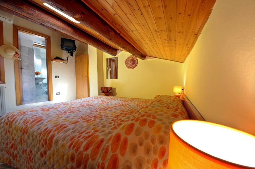 Albergo Dal Baffo Лацизе Номер фото